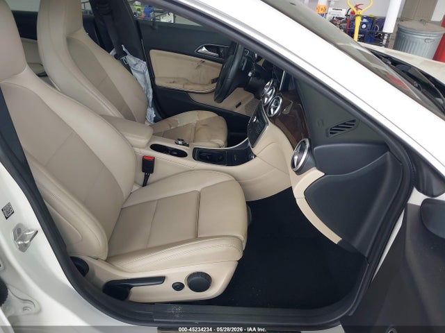 Aukcja sprzedaży 2016 Mercedes-benz Cla 250, vin: WDDSJ4EB3GN375892, numer aukcji: 45234234