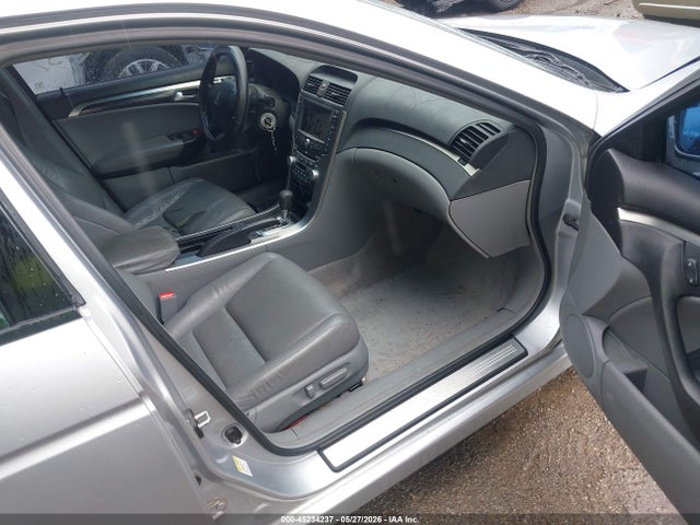 45234237 :رقم المزاد ، 19UUA66235A028260 vin ، 2005 Acura Tl مزاد بيع