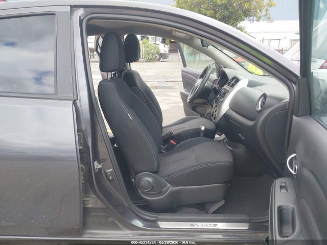 2015 Nissan Versa 1.6 Sv მანქანა იყიდება აუქციონზე, vin: 3N1CN7AP0FL868954, აუქციონის ნომერი: 45234264