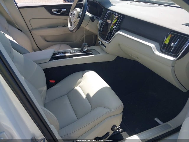 Продажа на аукционе авто 2024 Volvo S60 B5 Plus Dark Theme, vin: 7JRL12TL0RG326575, номер лота: 45234266