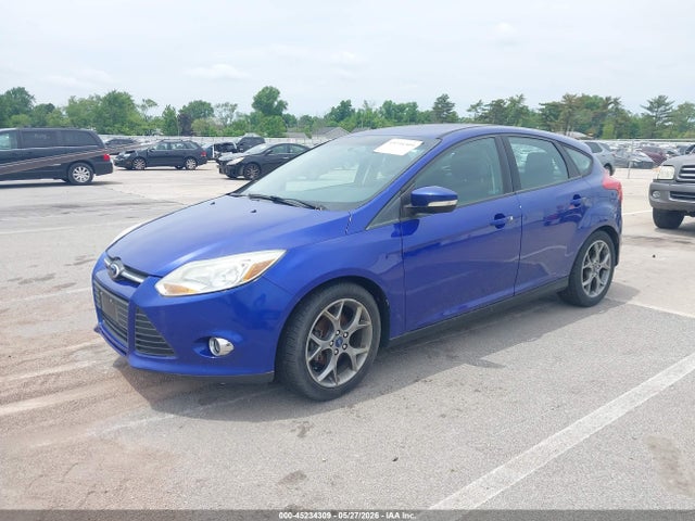 Ford FOCUS SE 2014 1FADP3K27EL373688 Image 2