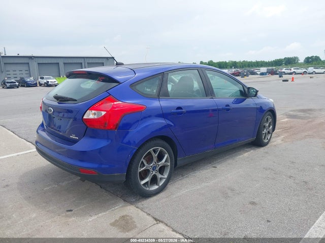 Ford FOCUS SE 2014 1FADP3K27EL373688 Image 4
