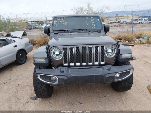 1C4HJXEG6JW165094 Jeep Wrangler Unlimited Sahara 4x4