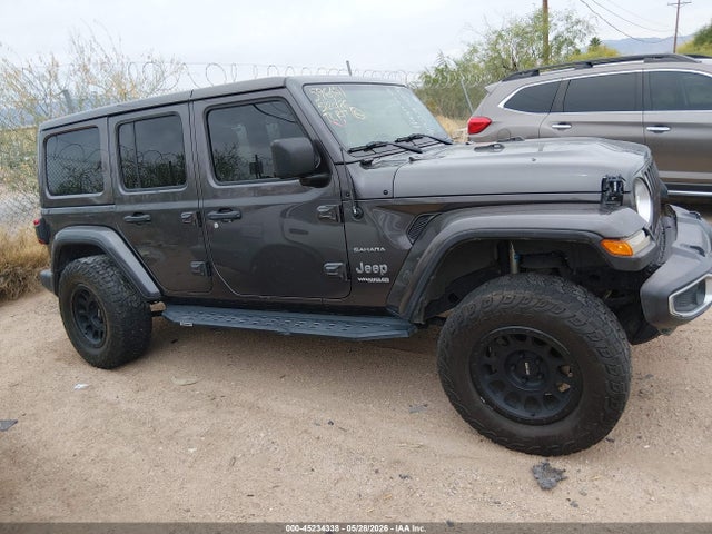 1C4HJXEG6JW165094 Jeep Wrangler Unlimited Sahara 4x4