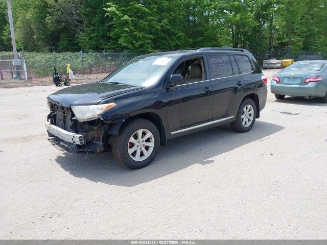 Продажа на аукционе авто 2012 Toyota Highlander Se V6, vin: 5TDBK3EH1CS109734, номер лота: 45234357