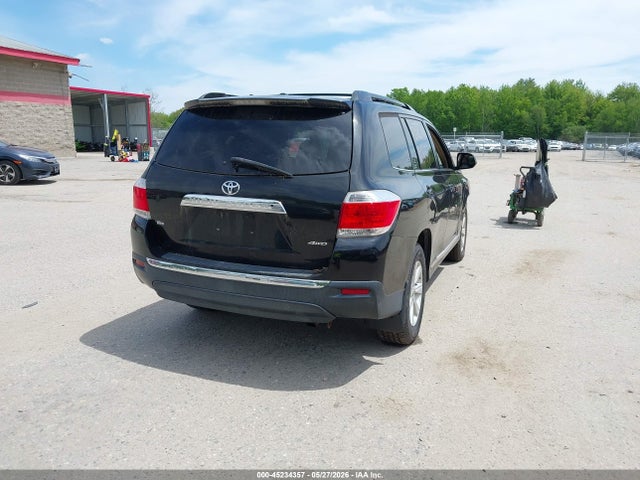 Продажа на аукционе авто 2012 Toyota Highlander Se V6, vin: 5TDBK3EH1CS109734, номер лота: 45234357