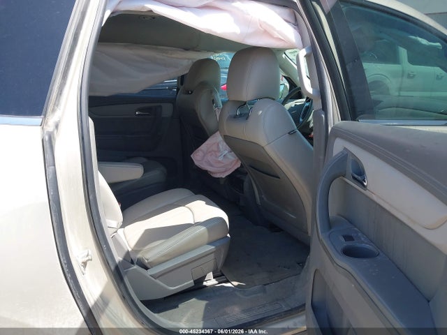 1GNKVHKD6FJ310009 Chevrolet Traverse 2lt