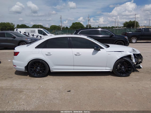 45234375 :رقم المزاد ، WAUDNAF45HN040637 vin ، 2017 Audi A4 2.0t Season Of Audi Premium مزاد بيع