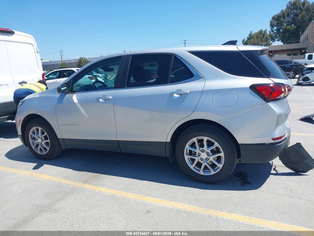 3GNAXUEV8NL200332 Chevrolet Equinox Awd Lt