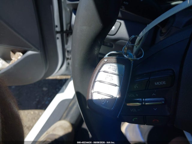 Продажа на аукционе авто 2019 Hyundai Ioniq Plug-in Hybrid, vin: KMHC65LD9KU181999, номер лота: 45234435