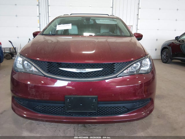 45234456 :رقم المزاد ، 2C4RC1DG4MR542919 vin ، 2021 Chrysler Voyager Lxi مزاد بيع