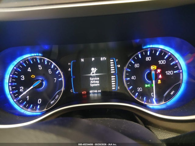 45234456 :رقم المزاد ، 2C4RC1DG4MR542919 vin ، 2021 Chrysler Voyager Lxi مزاد بيع