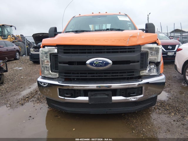 Продаж на аукціоні авто 2018 Ford F-350 Xl, vin: 1FT8W3A68JEB76272, номер лоту: 45234490
