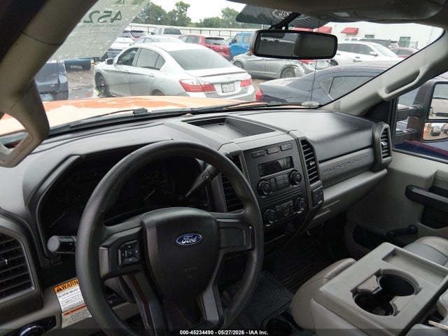 Продаж на аукціоні авто 2018 Ford F-350 Xl, vin: 1FT8W3A68JEB76272, номер лоту: 45234490