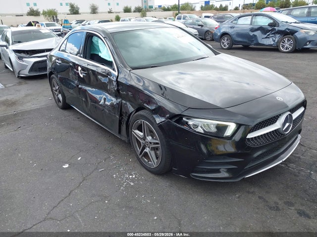 Mercedes-Benz A 220 2019 WDD3G4EB4KW034166 Image 1