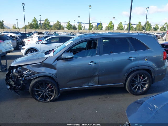45234522 :رقم المزاد ، 5XYKW4A71FG637668 vin ، 2015 Kia Sorento Limited V6 مزاد بيع