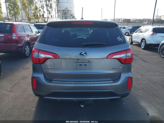 45234522 :رقم المزاد ، 5XYKW4A71FG637668 vin ، 2015 Kia Sorento Limited V6 مزاد بيع