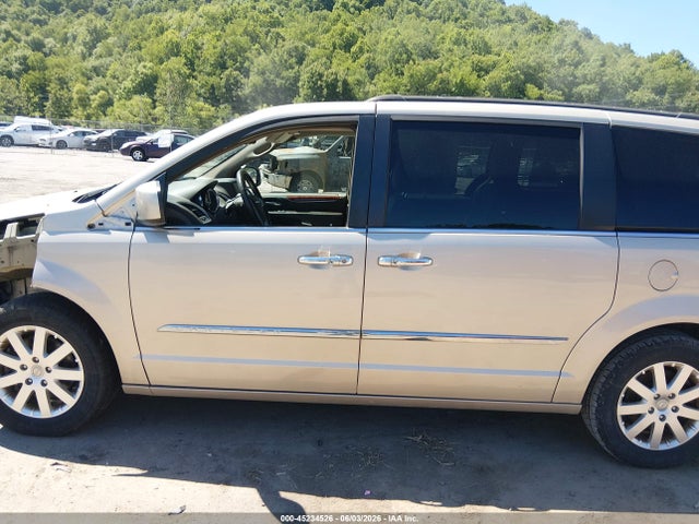 45234526 :رقم المزاد ، 2C4RC1BG9GR121835 vin ، 2016 Chrysler Town & Country Touring مزاد بيع