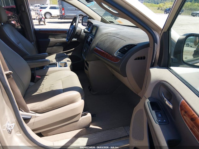 45234526 :رقم المزاد ، 2C4RC1BG9GR121835 vin ، 2016 Chrysler Town & Country Touring مزاد بيع