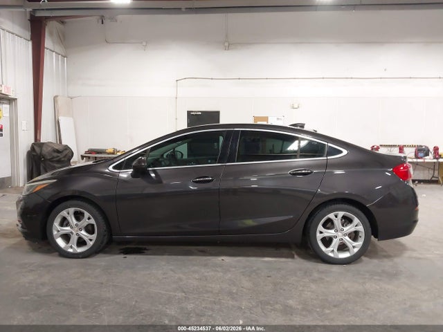 45234537 :رقم المزاد ، 1G1BF5SM9H7136661 vin ، 2017 Chevrolet Cruze Premier Auto مزاد بيع