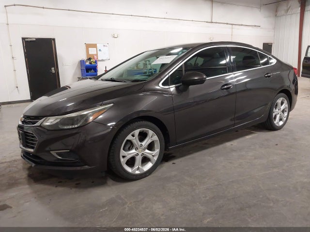 45234537 :رقم المزاد ، 1G1BF5SM9H7136661 vin ، 2017 Chevrolet Cruze Premier Auto مزاد بيع