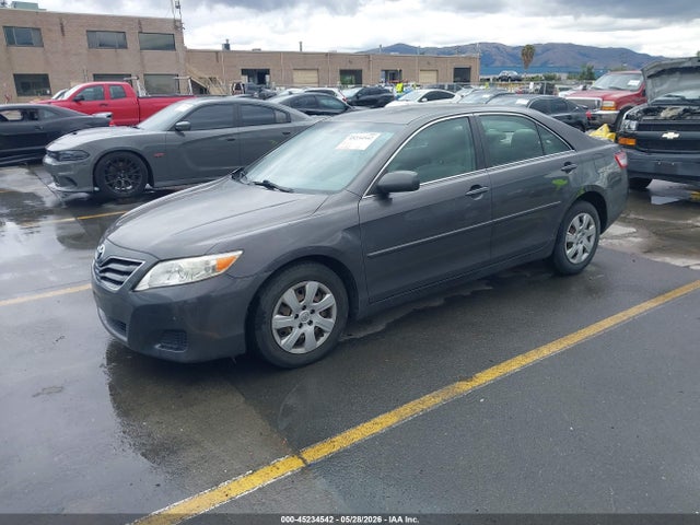 2011 Toyota Camry Le მანქანა იყიდება აუქციონზე, vin: JTNBF3EKXB3010986, აუქციონის ნომერი: 45234542