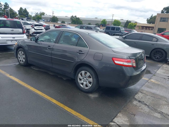 2011 Toyota Camry Le მანქანა იყიდება აუქციონზე, vin: JTNBF3EKXB3010986, აუქციონის ნომერი: 45234542