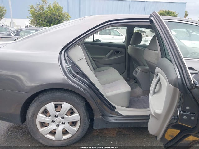 2011 Toyota Camry Le მანქანა იყიდება აუქციონზე, vin: JTNBF3EKXB3010986, აუქციონის ნომერი: 45234542