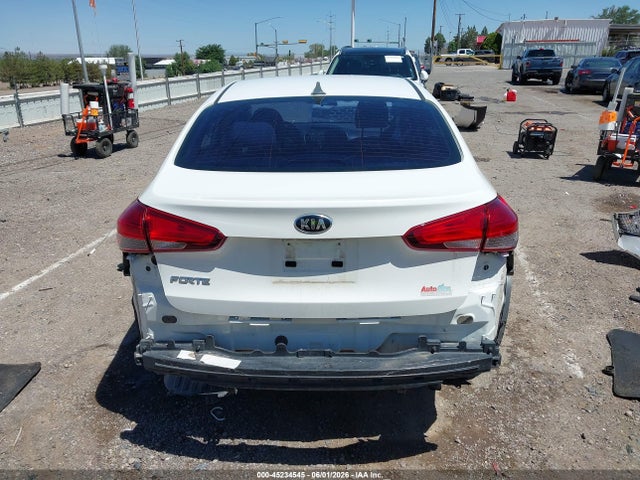 3KPFK4A75JE218497 KIA FORTE LX