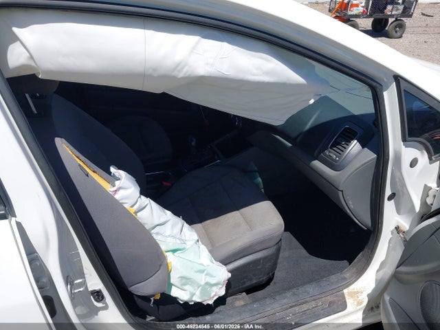 3KPFK4A75JE218497 KIA FORTE LX