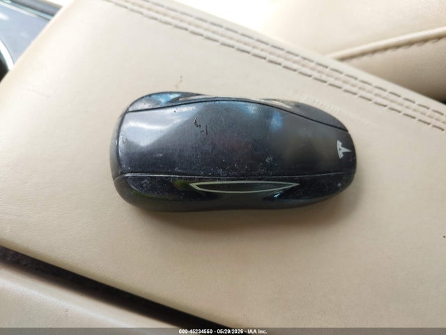 45234550 :رقم المزاد ، 5YJSA1DN6DFP11498 vin ، 2013 Tesla Model S مزاد بيع