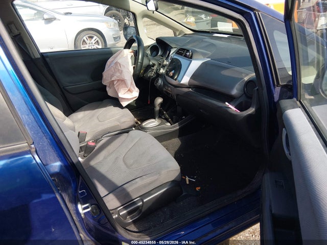 45234555 :رقم المزاد ، JHMGE8H30DC078262 vin ، 2013 Honda Fit مزاد بيع
