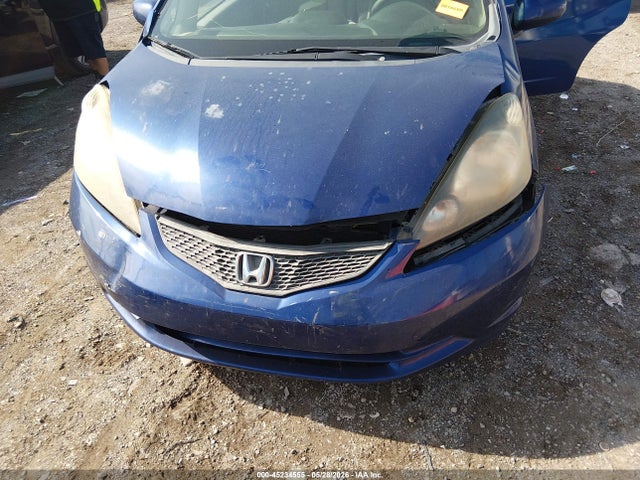 45234555 :رقم المزاد ، JHMGE8H30DC078262 vin ، 2013 Honda Fit مزاد بيع