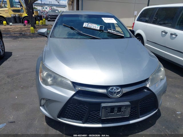 4T1BF1FK1HU748651 Toyota CAMRY SE
