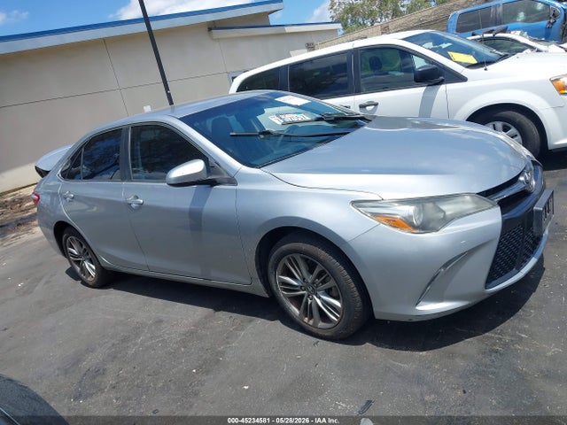 4T1BF1FK1HU748651 Toyota CAMRY SE
