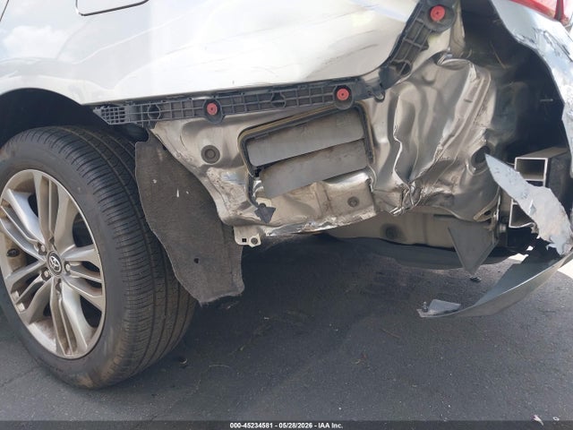 4T1BF1FK1HU748651 Toyota CAMRY SE