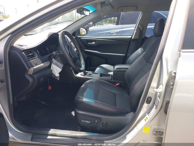 4T1BF1FK1HU748651 Toyota CAMRY SE