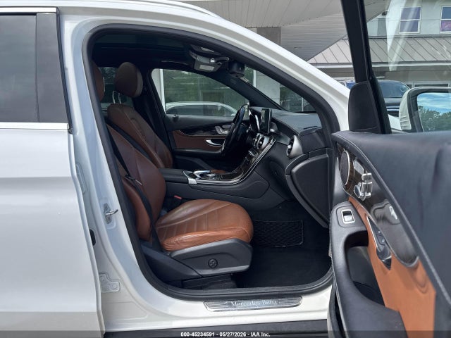2016 Mercedes-benz Glc 300 4matic მანქანა იყიდება აუქციონზე, vin: WDC0G4KB0GF050254, აუქციონის ნომერი: 45234591
