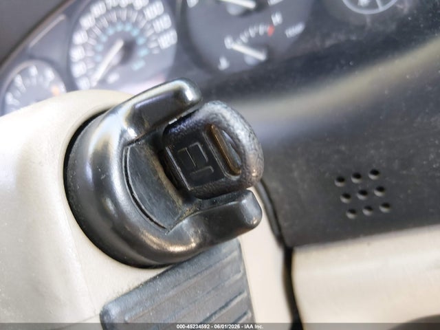2000 Buick Regal Ls მანქანა იყიდება აუქციონზე, vin: 2G4WB55K6Y1275833, აუქციონის ნომერი: 45234592