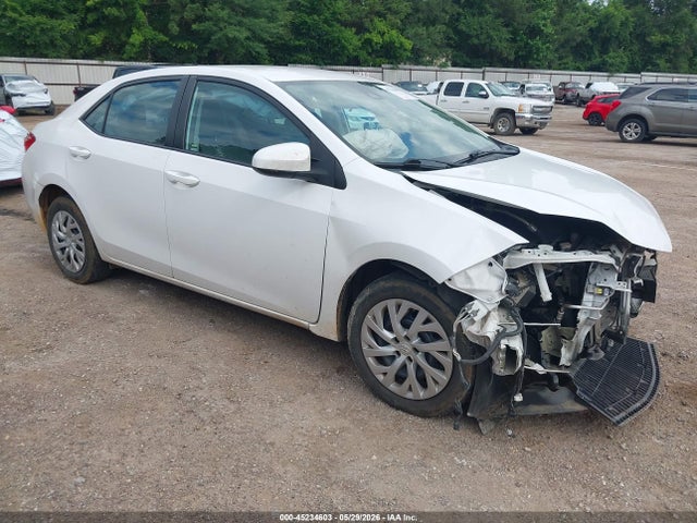 Toyota COROLLA LE 2017 2T1BURHE8HC818904 Image 1