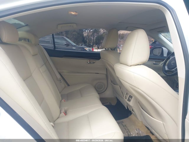 JTHBK1GG6E2085318 Lexus ES 350