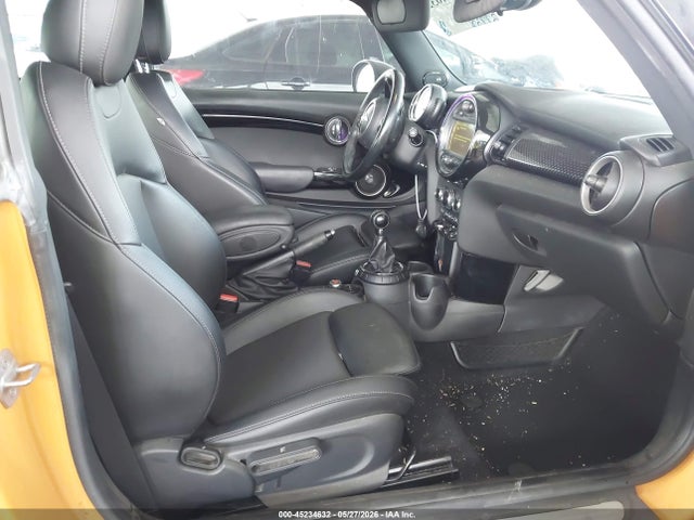 Продажа на аукционе авто 2015 Mini Hardtop Cooper S, vin: WMWXP7C55F2A60668, номер лота: 45234632
