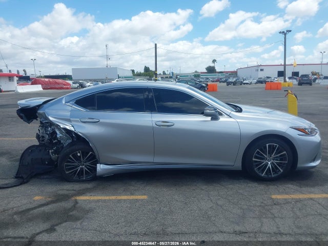 58ADA1C17SU063234 Lexus ES 300H