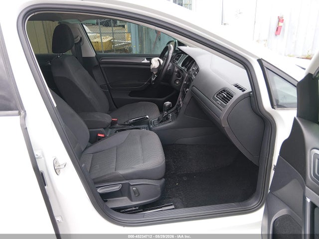 45234712 :رقم المزاد ، 3VWG57AU7KM031429 vin ، 2019 Volkswagen Golf 1.4t S/1.4t Se مزاد بيع