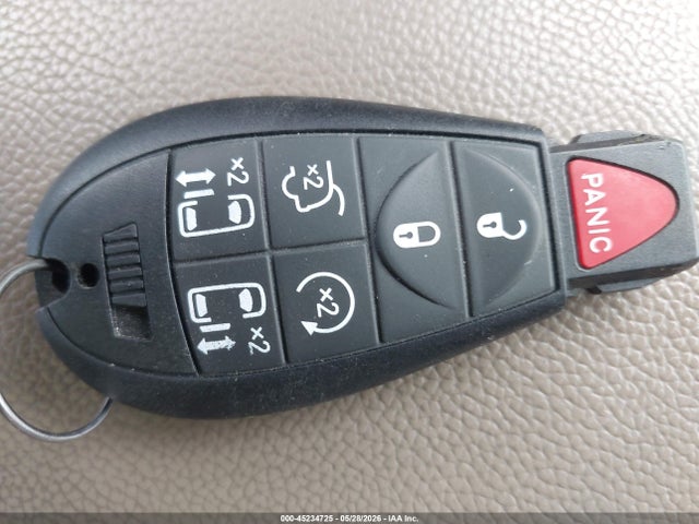 45234725 :رقم المزاد ، 2C4RC1BG2CR400764 vin ، 2012 Chrysler Town & Country Touring مزاد بيع