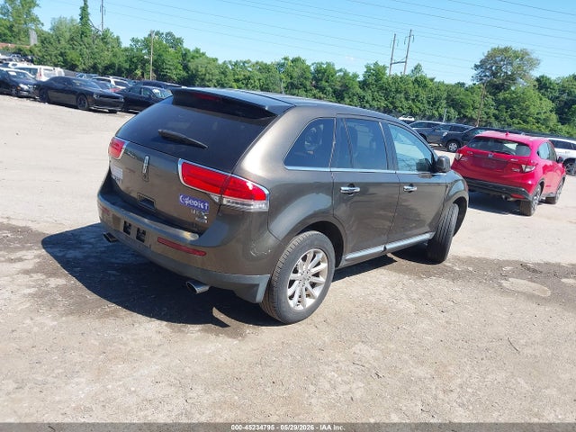 45234795 :رقم المزاد ، 2LMDJ8JKXBBJ14828 vin ، 2011 Lincoln Mkx مزاد بيع
