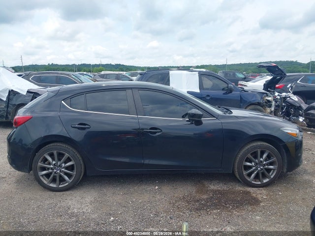 45234800 :رقم المزاد ، 3MZBN1L3XJM165765 vin ، 2018 Mazda Mazda3 Touring مزاد بيع