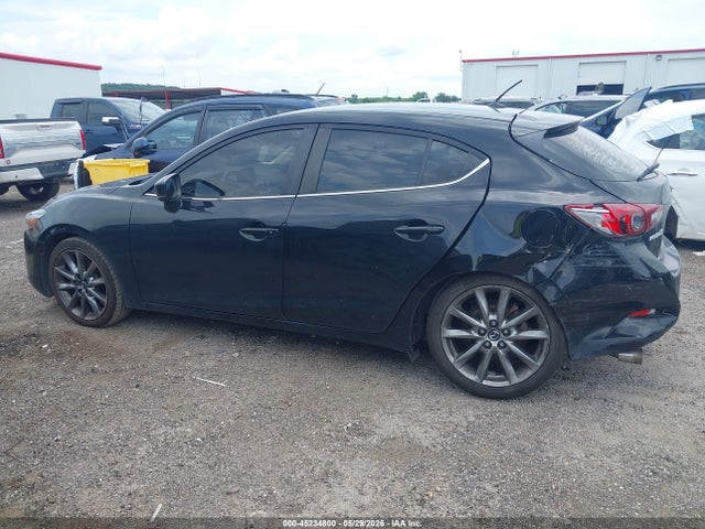 45234800 :رقم المزاد ، 3MZBN1L3XJM165765 vin ، 2018 Mazda Mazda3 Touring مزاد بيع