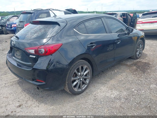 45234800 :رقم المزاد ، 3MZBN1L3XJM165765 vin ، 2018 Mazda Mazda3 Touring مزاد بيع