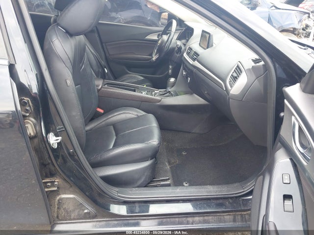 45234800 :رقم المزاد ، 3MZBN1L3XJM165765 vin ، 2018 Mazda Mazda3 Touring مزاد بيع
